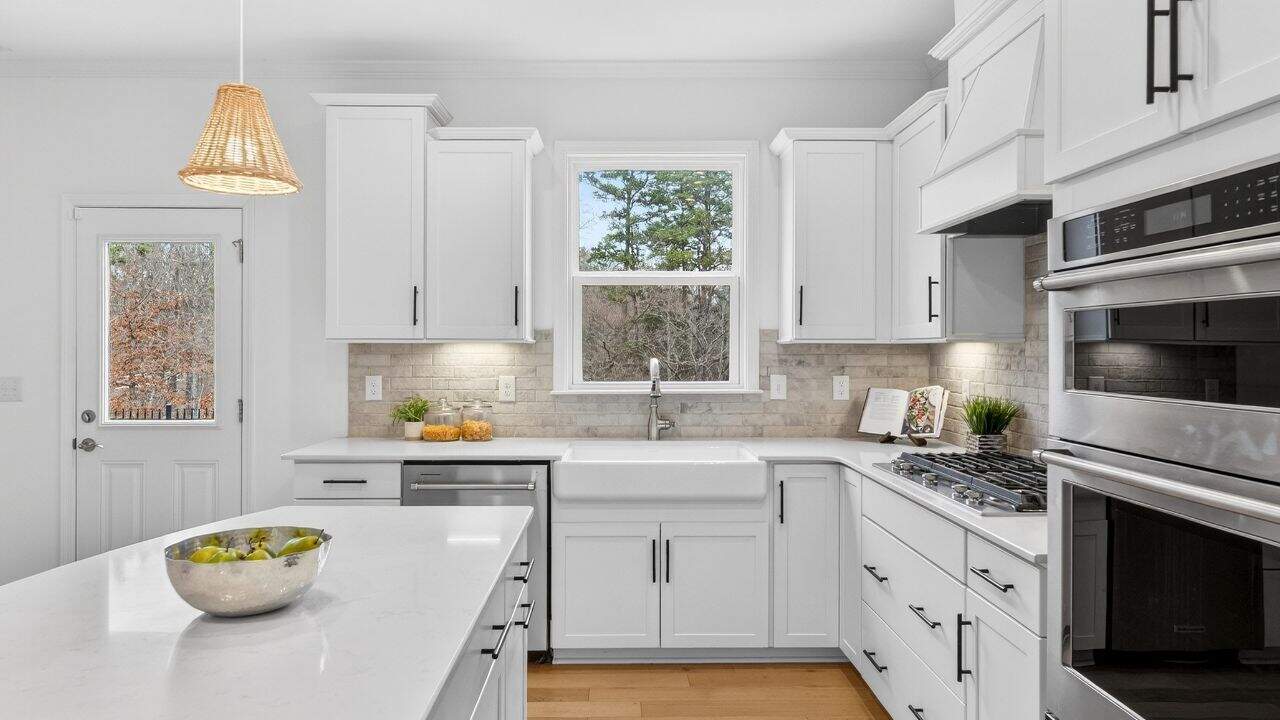 Real Estate Photographer in Huntersville NC Kitchen
