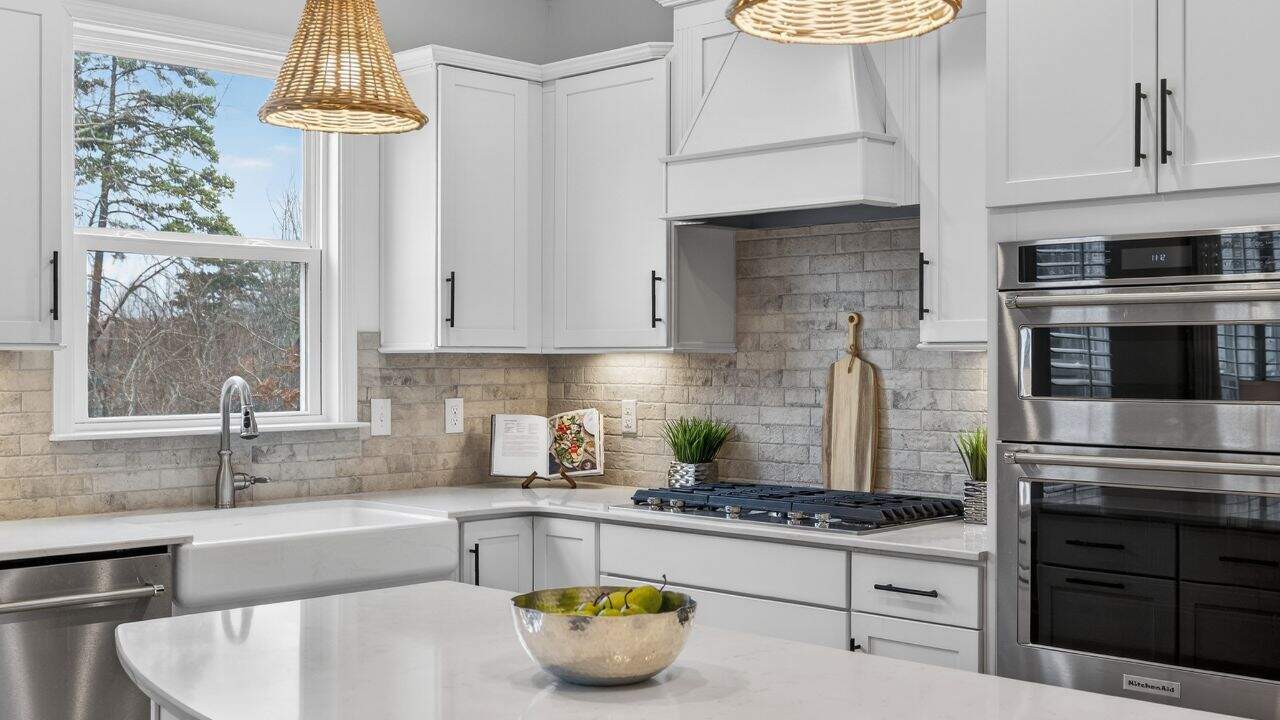 Real Estate Photographer in Huntersville NC Kitchen