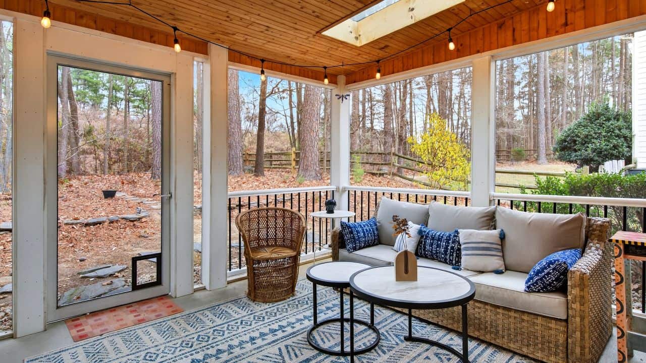 Real Estate Photography Charlotte NC Screened in porch