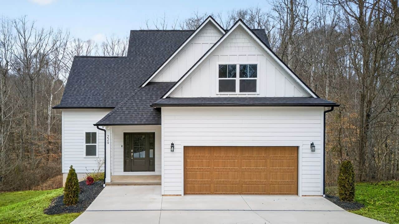 Real Estate Photographer in Statesville NC Exterior MLS photo